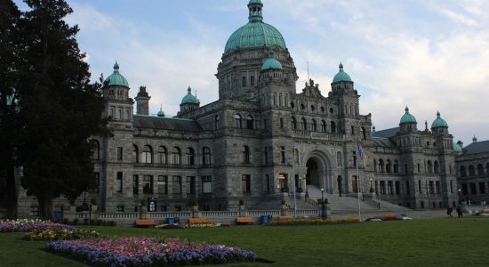 Overseas job opportunities in Canada for Indian professionals in engineering manufacturing and healthcare